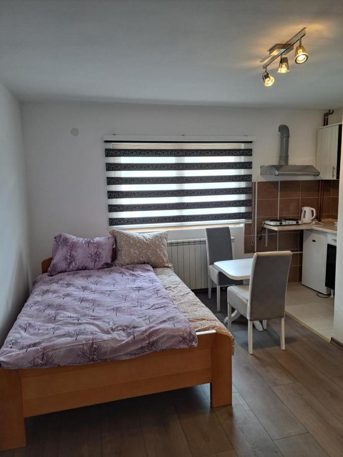 Apartments Neyla SJJ Eksteriør bilde
